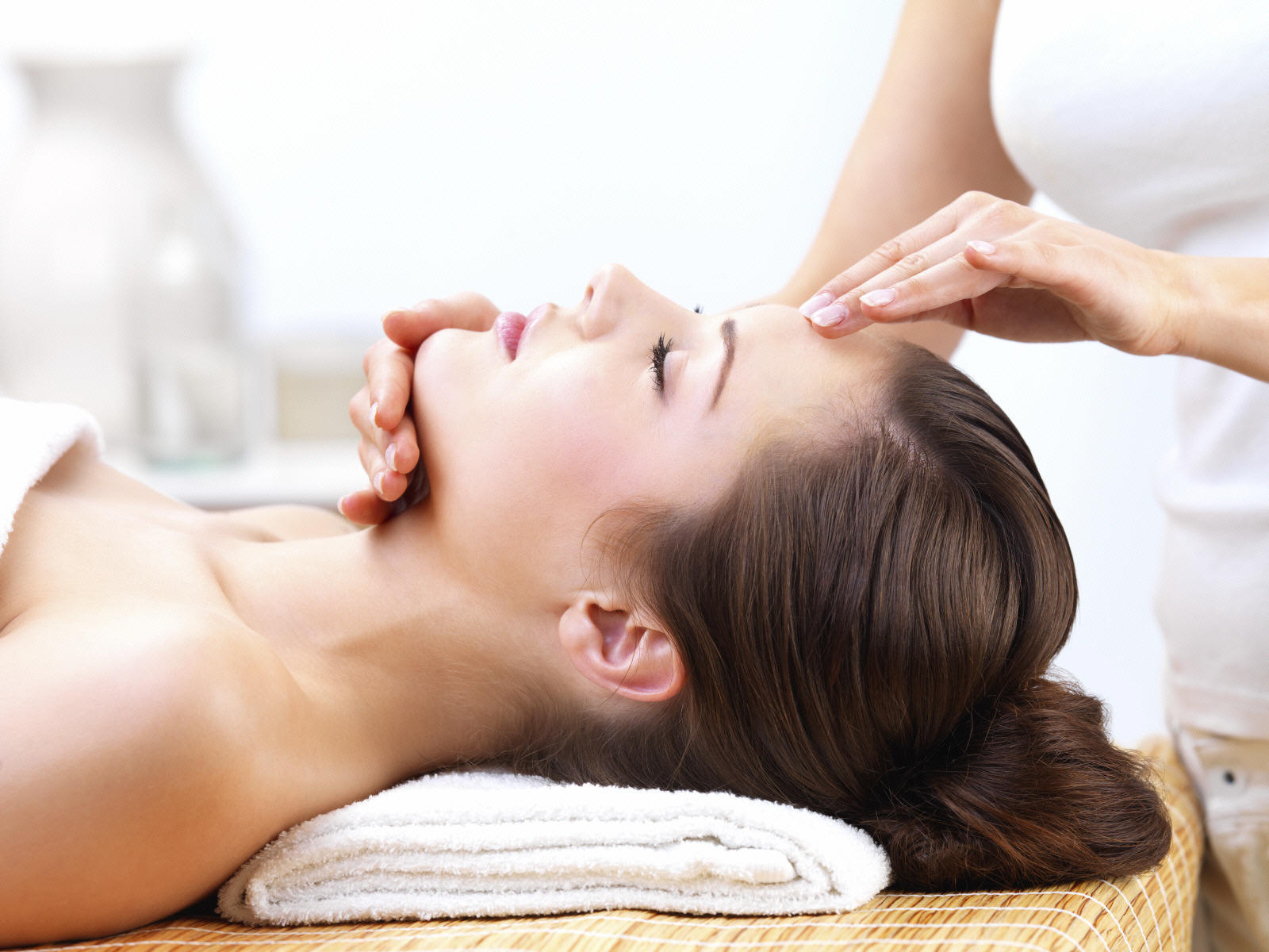 Dịch vụ massage trị liệu