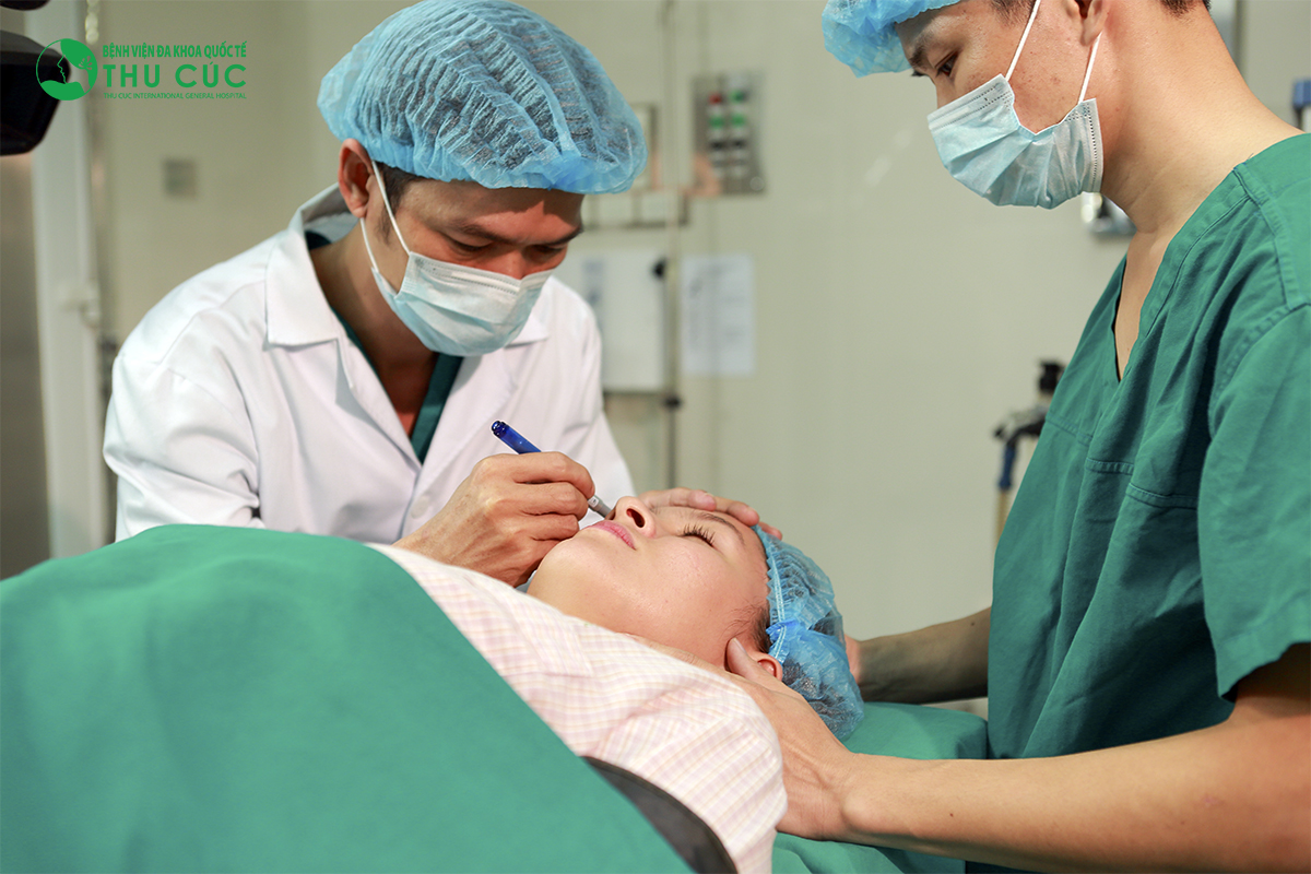 Quy trình thực hiện thẩm mỹ mắt tại Thu Cúc luôn  an toàn theo quy định của Bộ Y tế