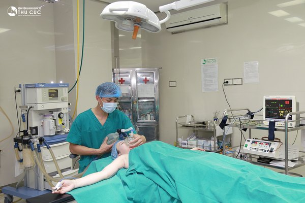 Khách hàng được gây mê trước khi thực hiện phẫu thuật nên hoàn toàn không gây ra đau đớn