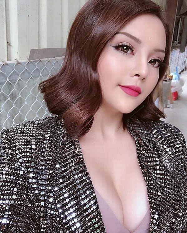 Vòng 1 của chị em thường sẽ có sự thay đổi rất lớn sau quá trình mang thai và sinh nở