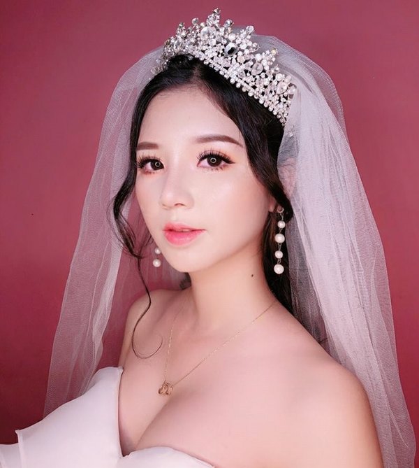Với phụ nữ Á Đông, dáng mũi Sline là dáng mũi vàng!