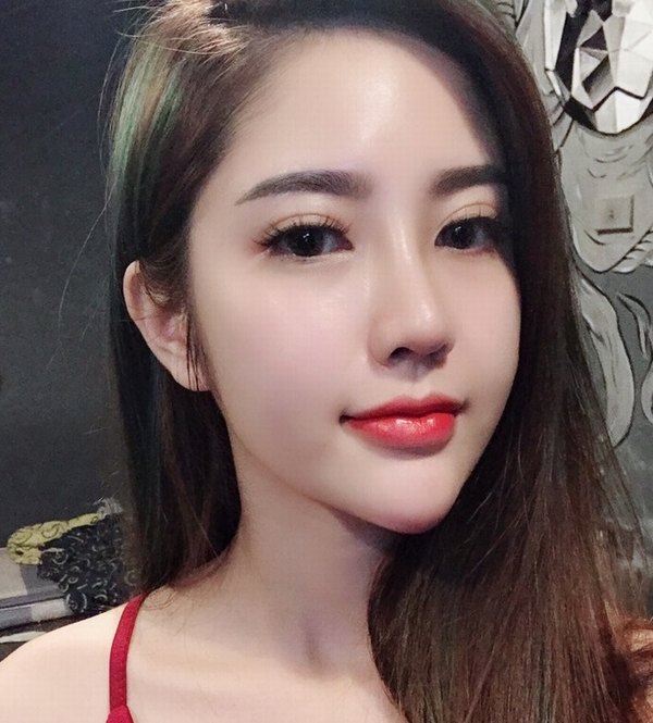 Dáng mũi Sline rất phù hợp với nét đặc trưng gương mặt của người Việt