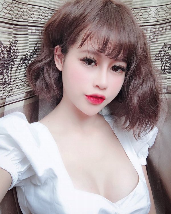 Không thể phủ nhận việc vòng 1 đẹp giúp chị em gợi cảm và nổi bật hơn rất nhiều