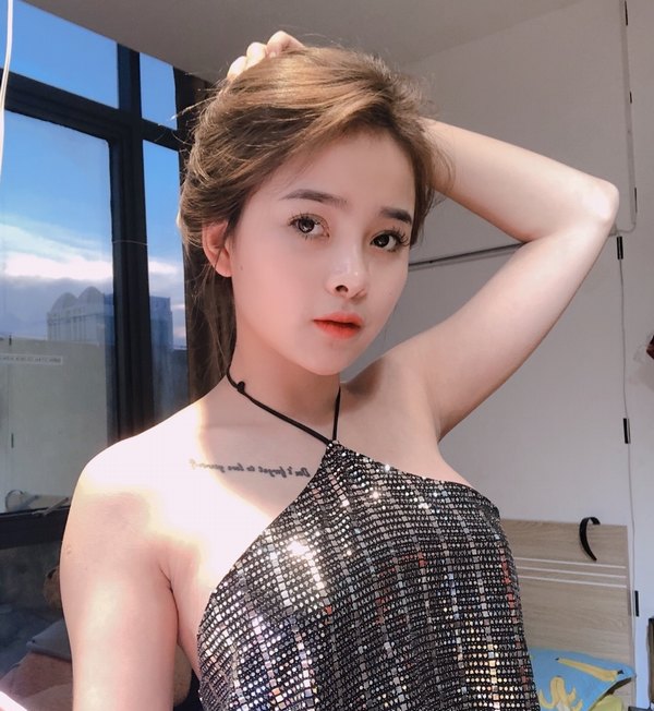 Để đảm bảo không ảnh hưởng đến việc nuôi con bằng sữa mẹ, lựa chọn đường mổ ngực chính xác là rất quan trọng