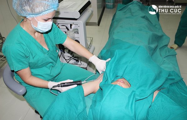 Hút tuyến mồ hôi bằng Vaser Lipo là phương pháp điều trị hiện đại bậc nhất hiện nay