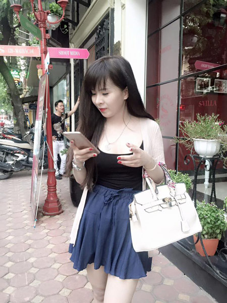 9x-ngoc-thuy-nang-nguc-de-luon-quyen-ru-trong-mat-chong4