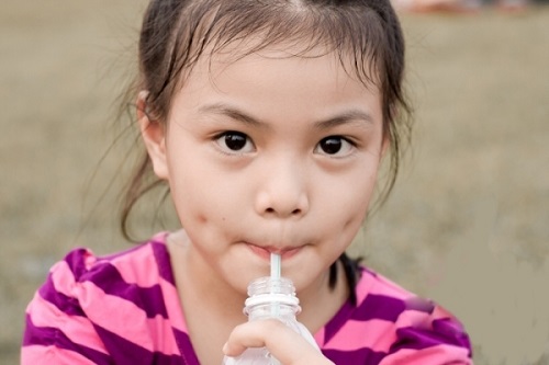 Nhiều bà mẹ muốn tạo lúm đồng tiền cho con ngay từ khi chưa sinh ra