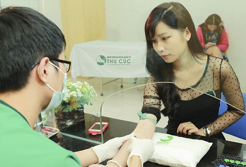 Để đủ điều kiện thực hiện nâng mũi S line thì khách hàng cần có sức khỏe tốt và vượt qua được những kiểm tra y tế như thử máu, thử phản ứng thuốc...để an toàn.