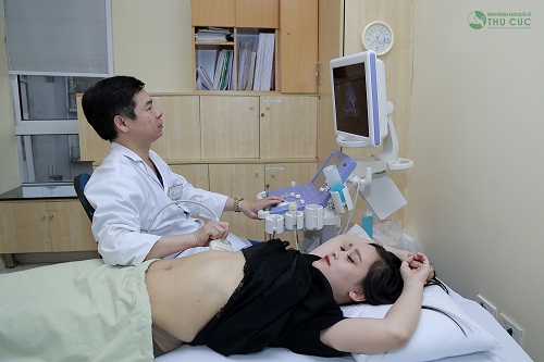 Tại Thu Cúc, khâu kiểm tra sức khỏe luôn được chú trọng để đảm bảo an toàn trong quá trình phẫu thuật.