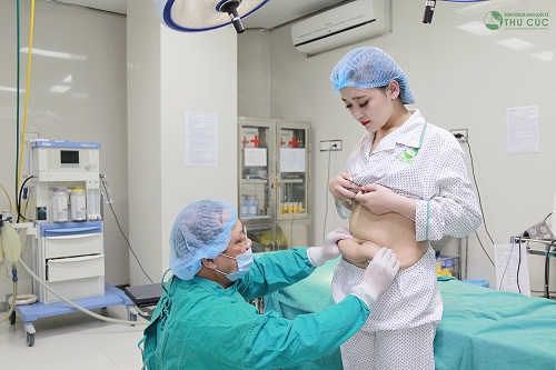 Vòng eo khiến Quỳnh luôn thiếu tự tin.
