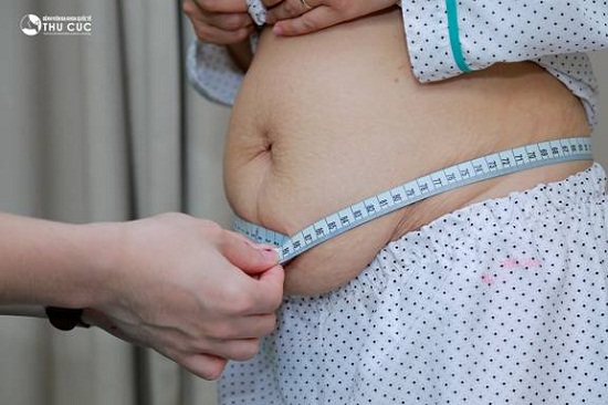 Vòng em 88 cm của nhân viên văn phòng.