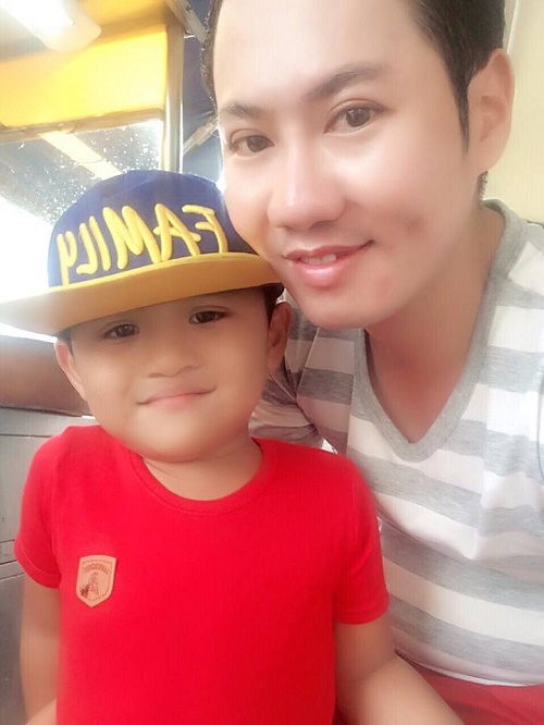 Tuy nhiên sau thẩm mỹ má lúm tại Thu Cúc, bản thân chàng đầu bếp Sài Thành cũng cởi mở và tự tin hơn, dành nhiều thời gian cho các hoạt động với bạn bè và nhận lại được nhiều tình cảm từ mọi người.