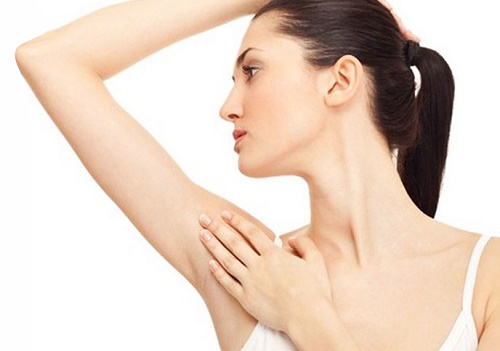 5 nguyên nhân bạn không nên nhổ lông nách