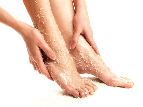 bo-tui-bi-quyet-giup-ban-waxing-long-chan-khong-dau-1