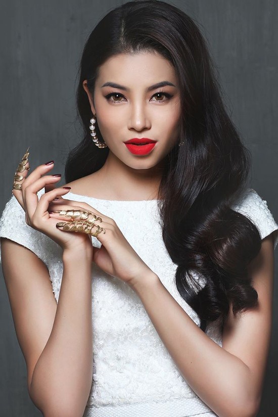 Hoa hậu Phạm Hương sở hữu vẻ đẹp chuẩn quốc tế cùng với đôi môi dày sexy, gợi cảm.