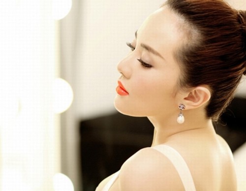 Xăm môi thẩm mỹ là bí quyết đẹp hoàn mỹ của các quý cô thời thượng.