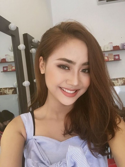 Khách hàng Như Quỳnh hài lòng với kết quả sau khi phun xăm thẩm mỹ tại Thu Cúc.