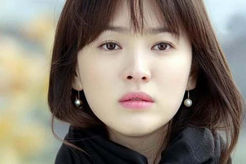 Phun mí mở tròng được nhiều sao Hàn yêu thích.
