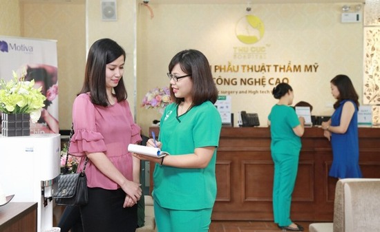 Việc thăm khám tổng quát trước khi thực hiện thẩm mỹ vùng kín là rất cần thiết