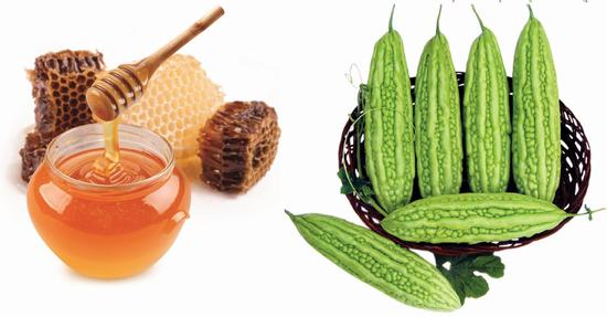 Mướp đắng kết hợp với mật ong và nước cốt chanh cũng là sự lựa chọn hoàn hảo cho làn da bị nám